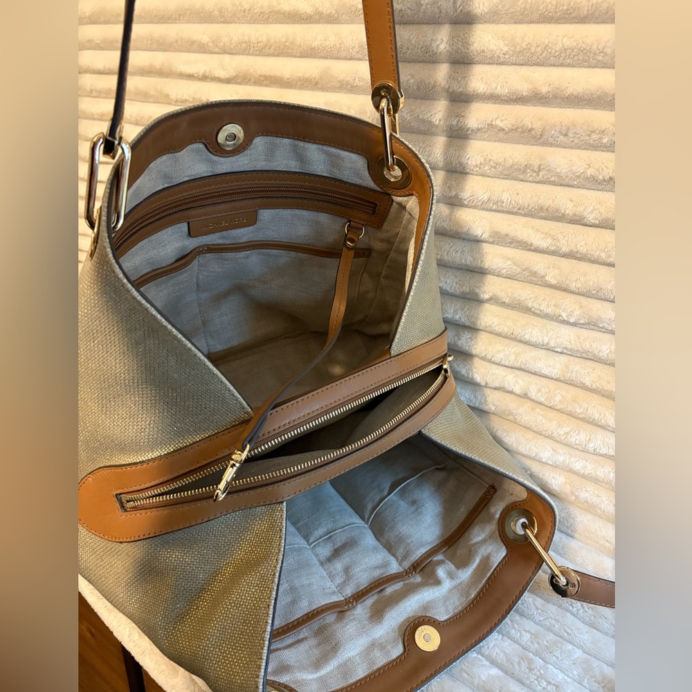 Michael Kors Canvas & Leather Shoulder Bag – Natural with Luggage Trim - Picture 6 of 8